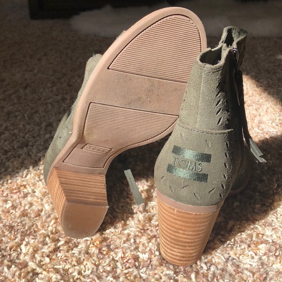 Booties - Picture 4 of 5